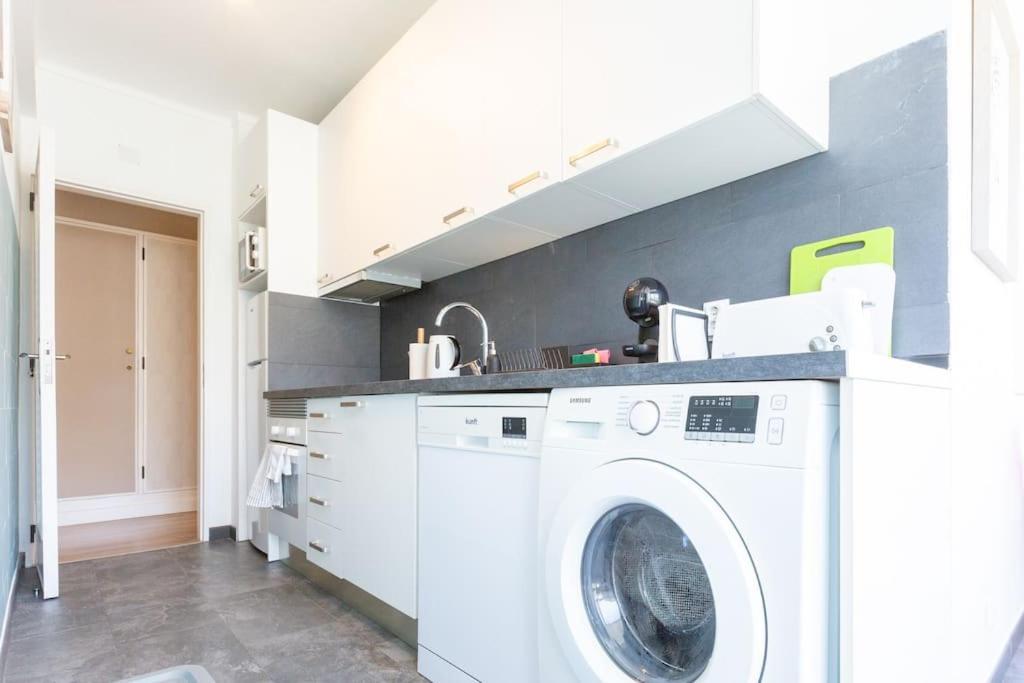 Beachome4U4 / Carcavelos Beach Parede Exterior foto